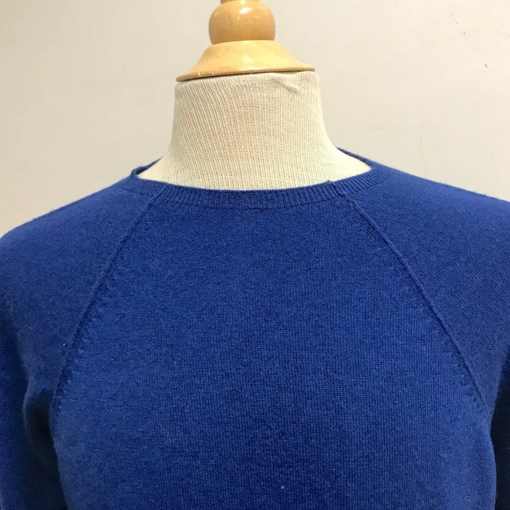 Duffy cashmere blue reverse edge crew neck sweater thumbholes M